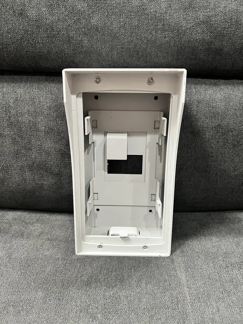 DS-KAB01 Protective Shield dedicated to the DS-KV8X02-IM