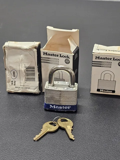 Lot of 3 Master Lock 1KA-2265  Laminated Steel Padlock