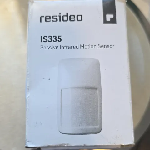 Resideo IS335 Wired Indoor PIR Motion Sensor Pet Friendly 12m White