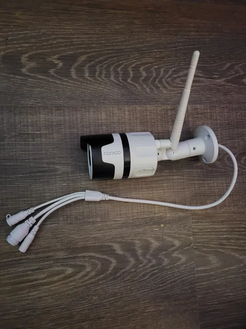 Conico Model 837 Outdoor Wireless IP Security Camera , great condition. See pics