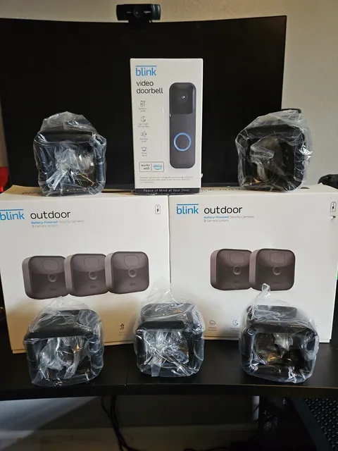 Blink Outdoor 3rd Gen Battery Powered  (5 Cams) + Blink Video Doorbell BUNDLE