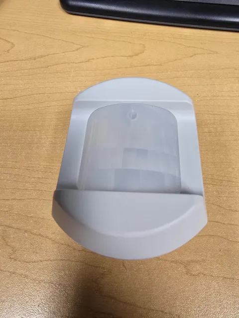 2gig PIR1 Passive Infrared Motion Detector  Base cracked