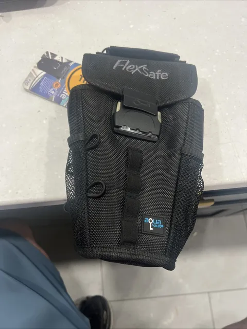 Aqua Vault FlexSafe Anti Theft Portable Safe Travel Lock Bag Black Brand New I