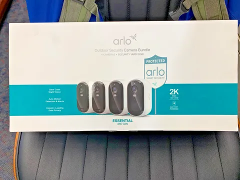 Arlo Essential (3rd Gen) HD Outdoor Security Cameras , 4pk NIB