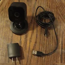 Black Indoor Wi‑Fi Blink Camera w/ Bracket USB Cable Adapter