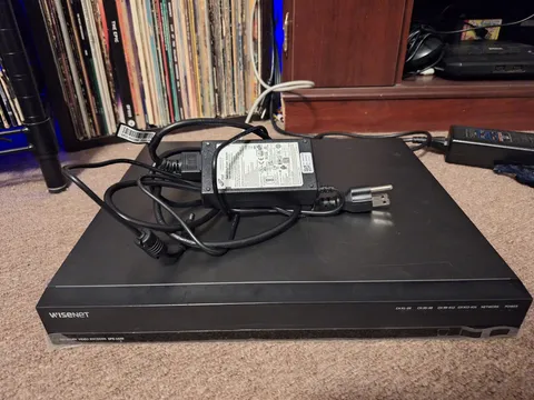Hanwha Wisenet SPE-1630 16-Channel Video Encoder w/ AC Adapter
