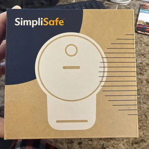 SimpliSafe Wireless Outdoor 1080P Camera White CMO21 NEW