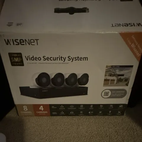 Wisenet SDH-B84045BF 8-Channel Wired NVR System 4 Cameras 5MP 1TB
