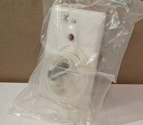 NEW MED-TEK ENGIEERED ELECTRONICS 900-119 EMERGENCY PULL CORD STATION W/ LED