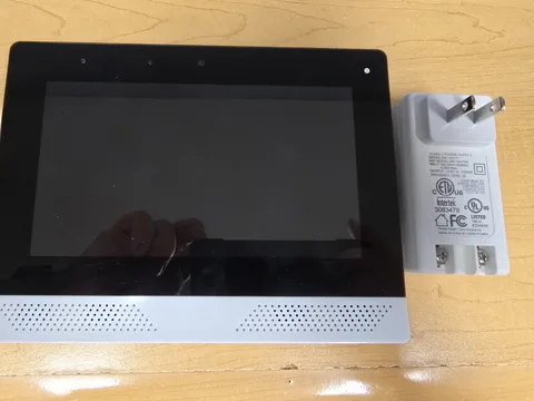 2GIG EDGE Security Panel with 7 In. Touchscreen (2GIG-EDG-NA-VA) FOR PARTS