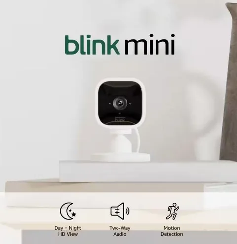 Blink Mini - Compact indoor plug-in smart security camera, 1080p HD video