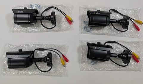 Lot Of 4 Q-See QM9901B 1000TVL Indoor / Outdoor Bullet Color Cameras