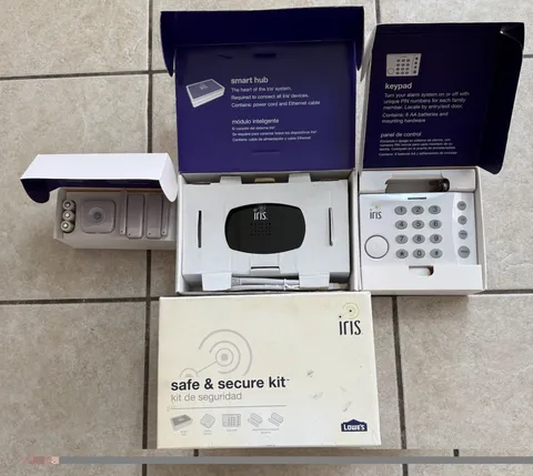IRIS SAFE AND SECURE KIT KIT651 HOME MANAGMENT Home Or Business Alarm System