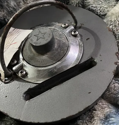 💰Vtg Star Safe C17? Round Lift Out Floor Combination?Safe PoR Parts or Repair