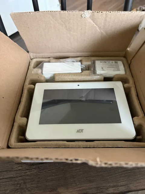 ADT7AIO-3 All In One 7”  Touch Screen Security System Firmware Rev 5 Open Box