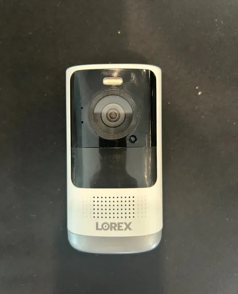 Lorex 2K Spotlight Indoor/Outdoor Battery Security Camera H871T6 U471AA-Z