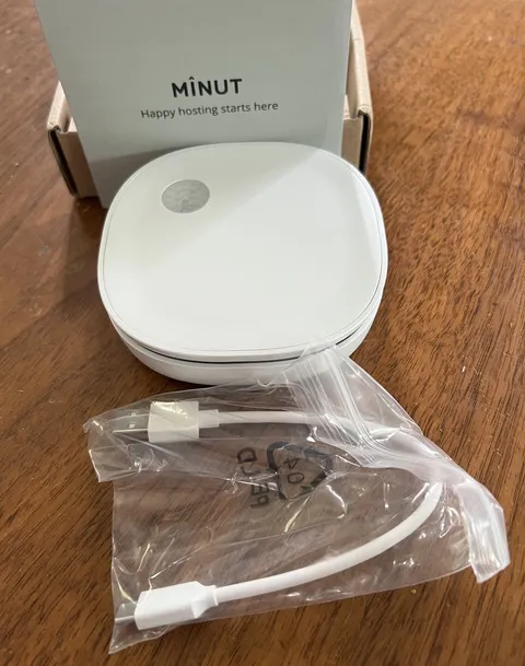MINUT Smart Alarm Noise Motion System MT-AM1 white New Opened Box