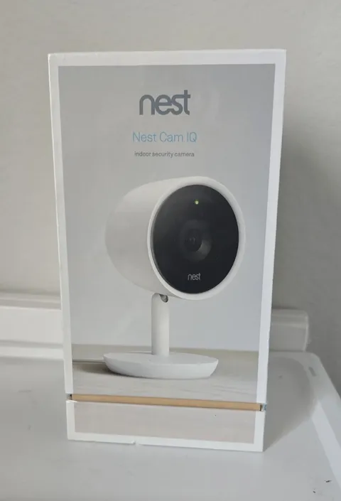 Nest Cam IQ Indoor Wi‑Fi IP Camera 1080p Night Vision Color White NC3100US
