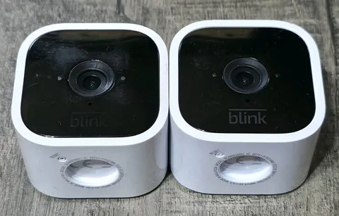 2 Pack Blink Mini plug-in smart security camera 1080p HD video BCM00300U - White