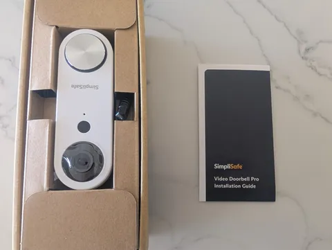 Simplisafe SimpliCam Video Doorbell SSD83 (WIRED)