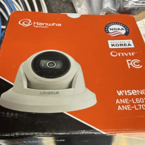 8 - Hanwha Techwin Wisenet ANE-L6012R Dome IP Camera Wired Indoor/Outdoor White