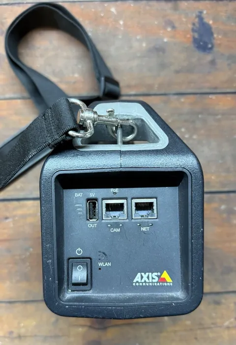 Axis T8415 Wireless Installation Tool PoE For Parts Or Repair