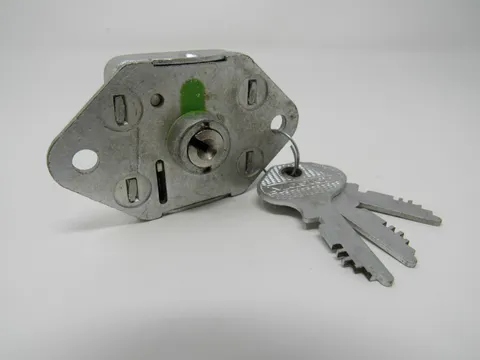 Master Lock Co Bolt Lock With Keys 30305 F63