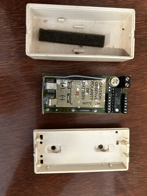 Vintage 5716 wireless door/window transmitter Ademco Honeywell 