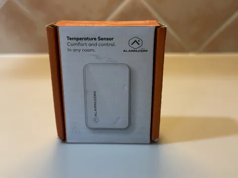 NEW Alarm.com ADC-S40-T Z-Wave Plus Temperature & Humidity Sensor Wireless