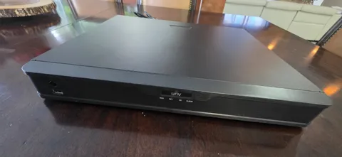 UNV 16-Channel 4K PoE NVR NVR302-16S2-P16 8MP Ultra 265 H.265 Network Recorder