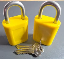 2 off 40mm Padlocks with Yellow Plastic Cover with 2 Keys - Marine Alloy shackle