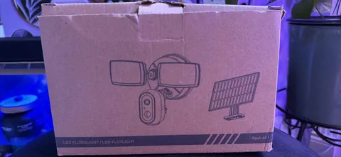 Solar Powered Wi-Fi 1080p Outdoor IP Camera Motion LED Floodlight White