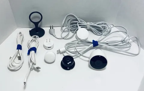 Google Nest Indoor 1st Gen A0005 & Outdoor Security Camera Bundle w/OEM Cords