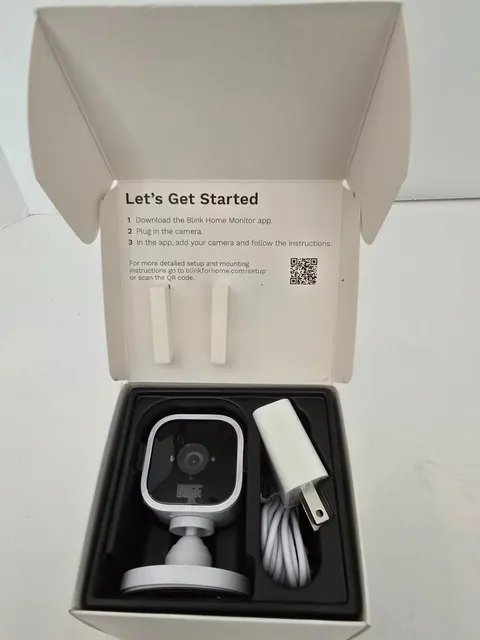 Blink Mini Indoor Plug-In Live HD Smart Security Camera (New in Box)