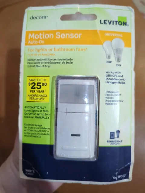 LEVITON decora Motion Sensor UNIVERSAL For lights or fans IPS02 SINGLE POLE 