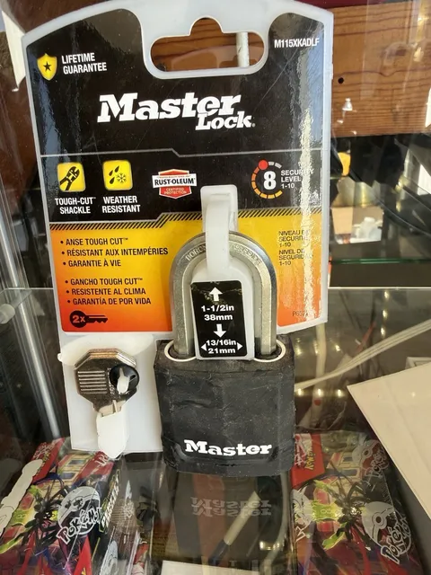 Master Lock Padlock 2 Keys Included M115XKADLF New