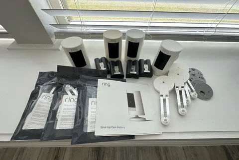 RING Stick Up Security Cameras Indoor/Outdoor, White - Lot of FOUR Cameras