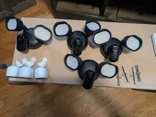 Arlo Used Wireless 2K Camera Bundle ( 4x FLW2001 & 3x VMC3050)