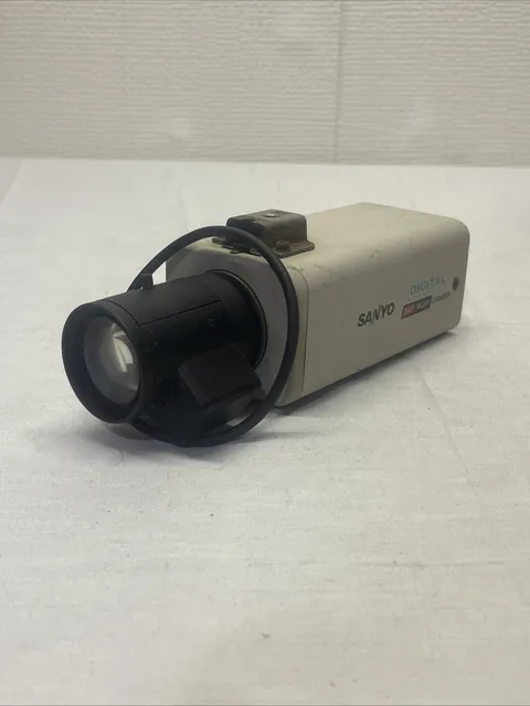 Vintage Sanyo VCC-4594 3.8W Day/Night Digital Surveillance Security Camera