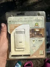 Decorah 180° manual on occupancy sensor