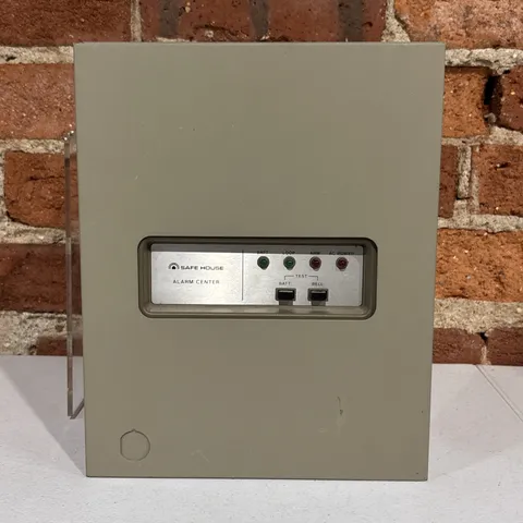 Radio Shack Safe House 49-450A Burglar Alarm Center Panel Vintage Used