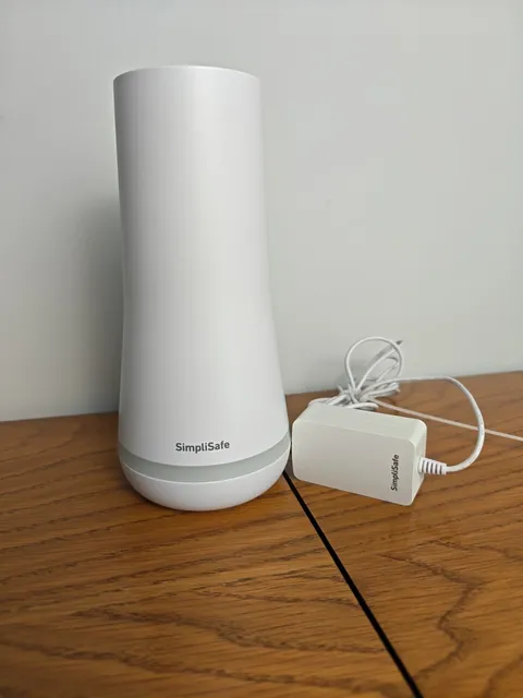 Simplisafe SSBS3 Home Security Base Station With Power Cord Works Used