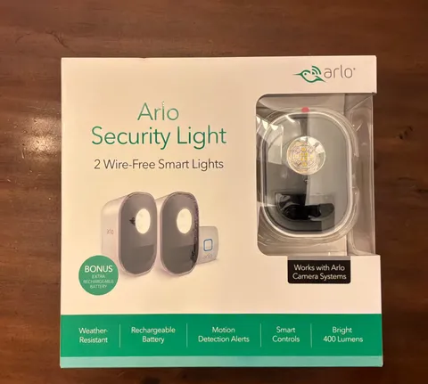 Arlo ALS1102B-100NAS Indoor/Outdoor Smart Home Security Light - 2 Pack