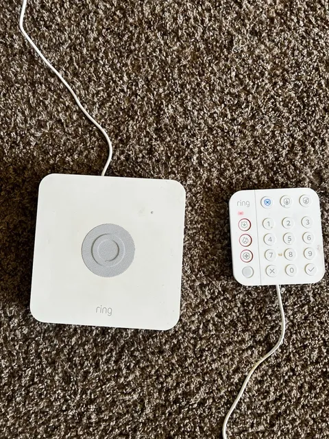 Ring Alarm Base Station 4HB1U9-0EN0 And Keypad 5AT2S7 [2nd Generation]