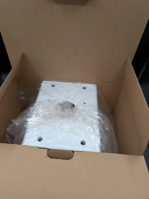 Hanwha Techwin SBP-300KM1 Corner Mount for Network Camera, Wall Mount - Ivory
