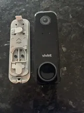 Vivint Gen 2 Doorbell Camera Pro (VS-DBC350-WHT) - Used