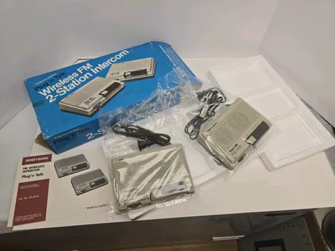 Vintage Realistic Plug ’n Talk Wireless FM 2-Station Intercom 43-207A Tested 