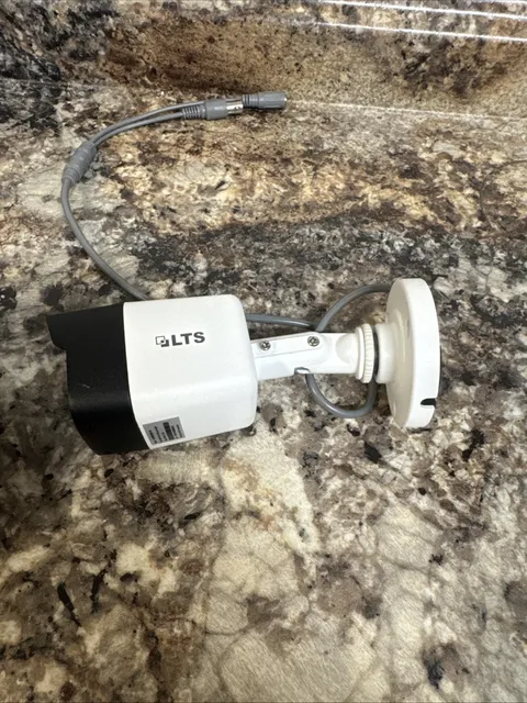 LTS CMHR6422WE-28F 2MP Ultra-Low Light Bullet Camera