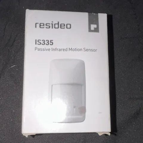 Resideo IS335 Wired Indoor PIR Motion Sensor, White, Pet Friendly, 12m