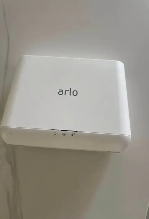 Arlo VMB4000100NAS Wireless Camera Base Station